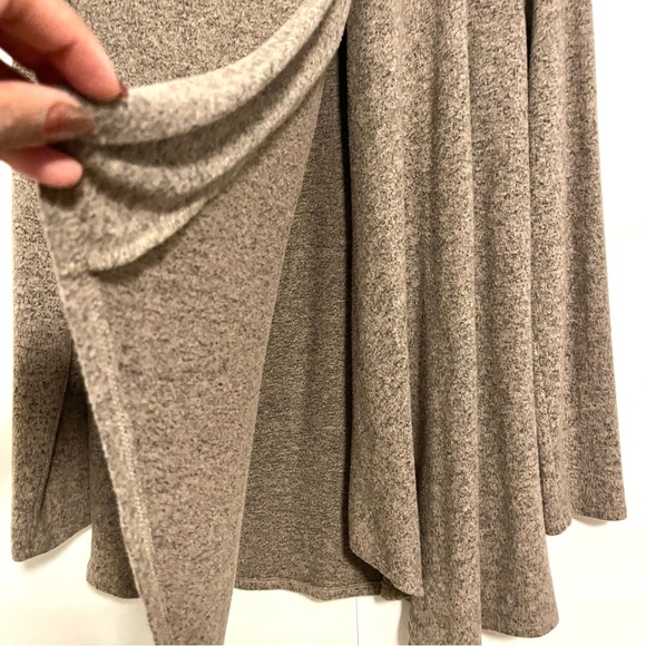 APT 9 Women’s Cardigan in Taupe - Picture 3 of 8